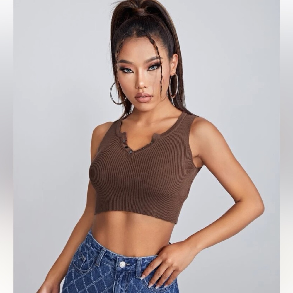 Button Up Cropped Knit Tank Top
